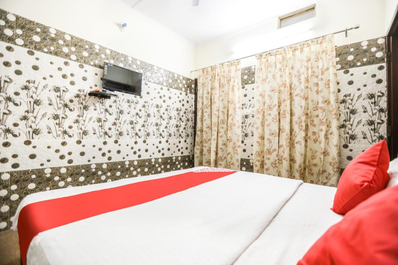 Oyo 71693 Starlight Hotel Ganganagar Exterior photo